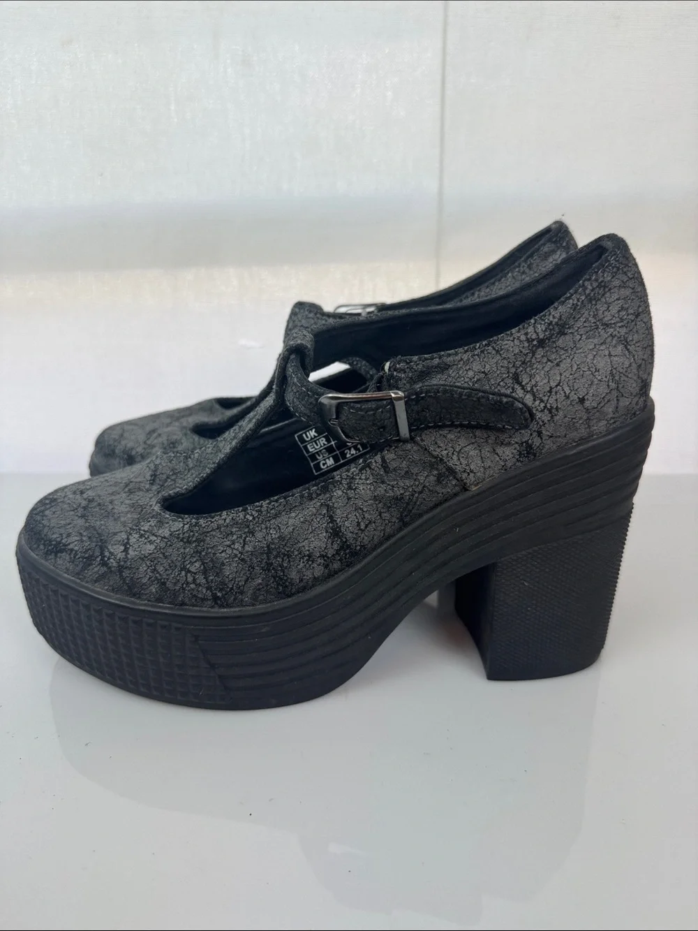 JC Play Jeffery Campbell Gray Black Marbled T-Strap buckle Platform Heels  Size8